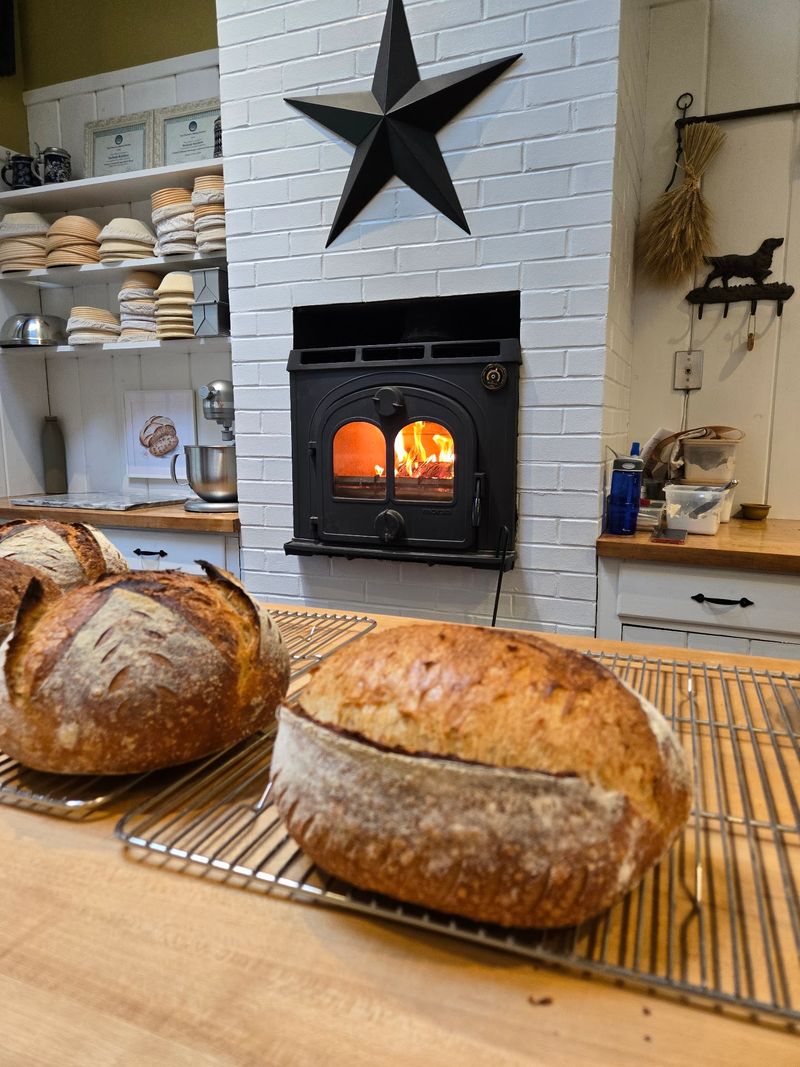 10 Connecticut Bakeries Serving Sourdough Bread Worth The Drive - Decor Hint Brotworkshop, Killingworth
