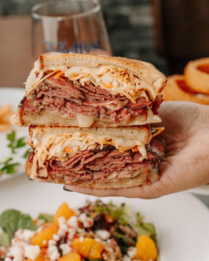 Belfast Gastropub, Lindenhurst 