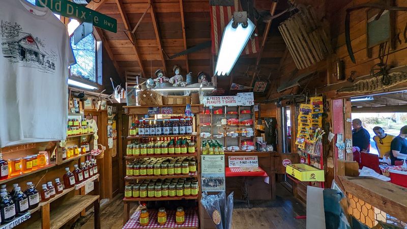 9 Old-Fashioned Georgia Markets Worth Driving Across The State For - Decor Hint Fred's Famous Peanuts, Helen