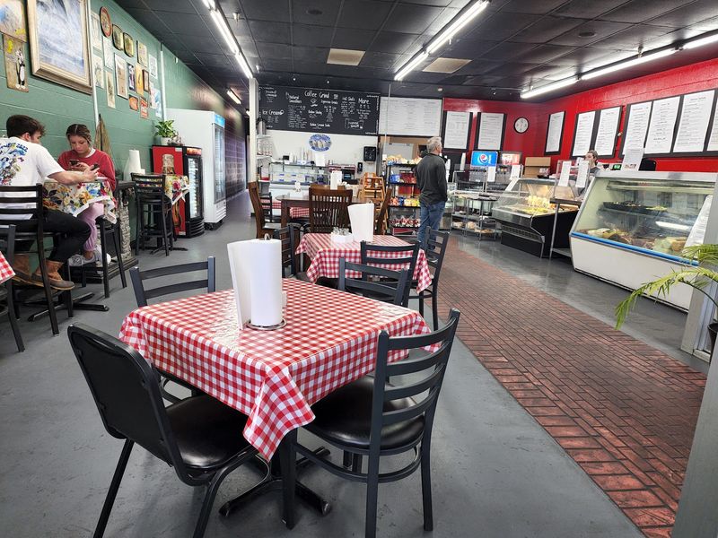 Geno's Italian Deli