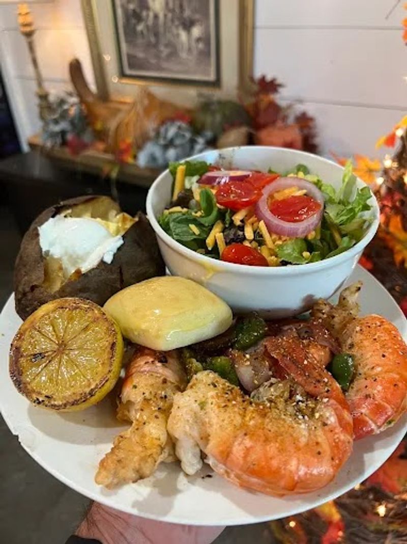 The Fishin' Hole Restaurant, Cadiz