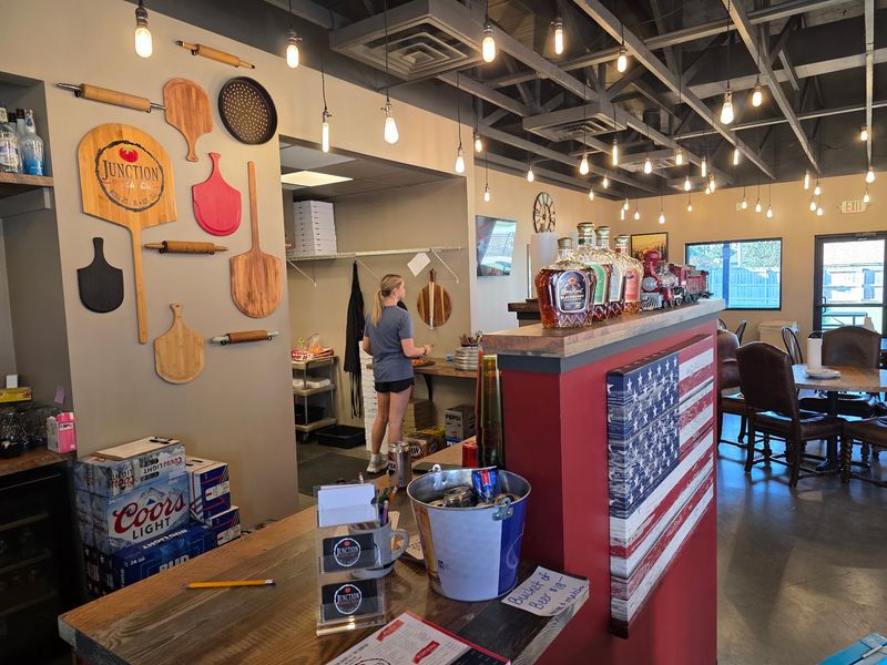 Junction Pizza Co., McCool Junction