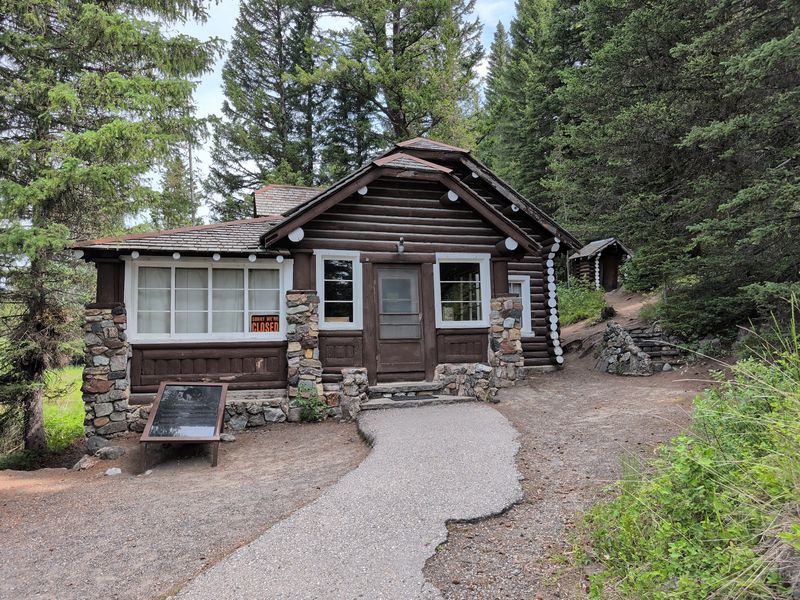 These 9 Unique Buildings In Idaho Look Like Nothing Else In The State - Decor Hint Johnny Sack Cabin, Island Park