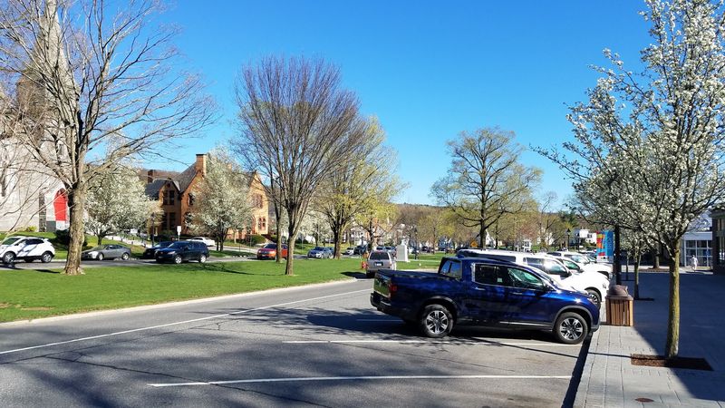 Locals Say This Connecticut Lake Town Has Lost Some Of The Peace It Was Known For - Decor Hint Summer Weekends Feel Busier Than They Once Did