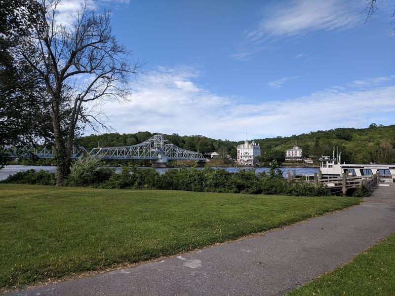 Eagle Landing State Park Loop, Haddam