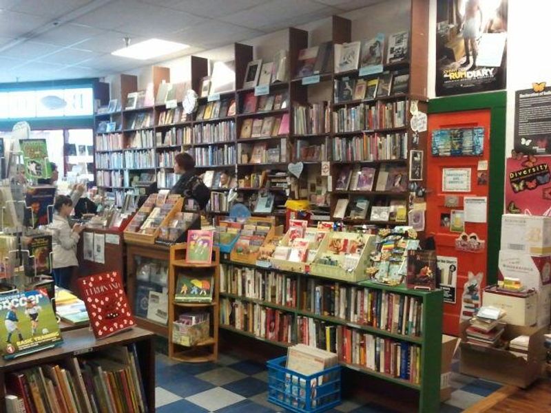 Bluestocking Books, San Diego