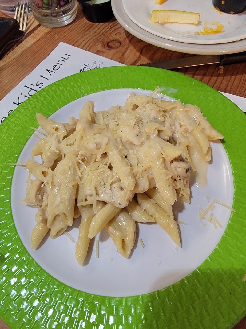 This Legendary Restaurant In Idaho Is Famous For Its Incredible Mac And Cheese - Decor Hint Catering That Covers Everything