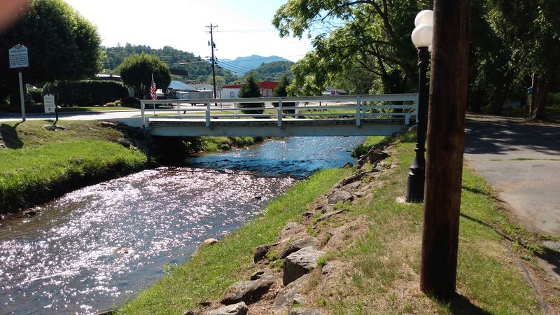 These Tiny North Carolina Mountain Towns Are Made For An August Weekend - Decor Hint Bakersville, Mitchell County