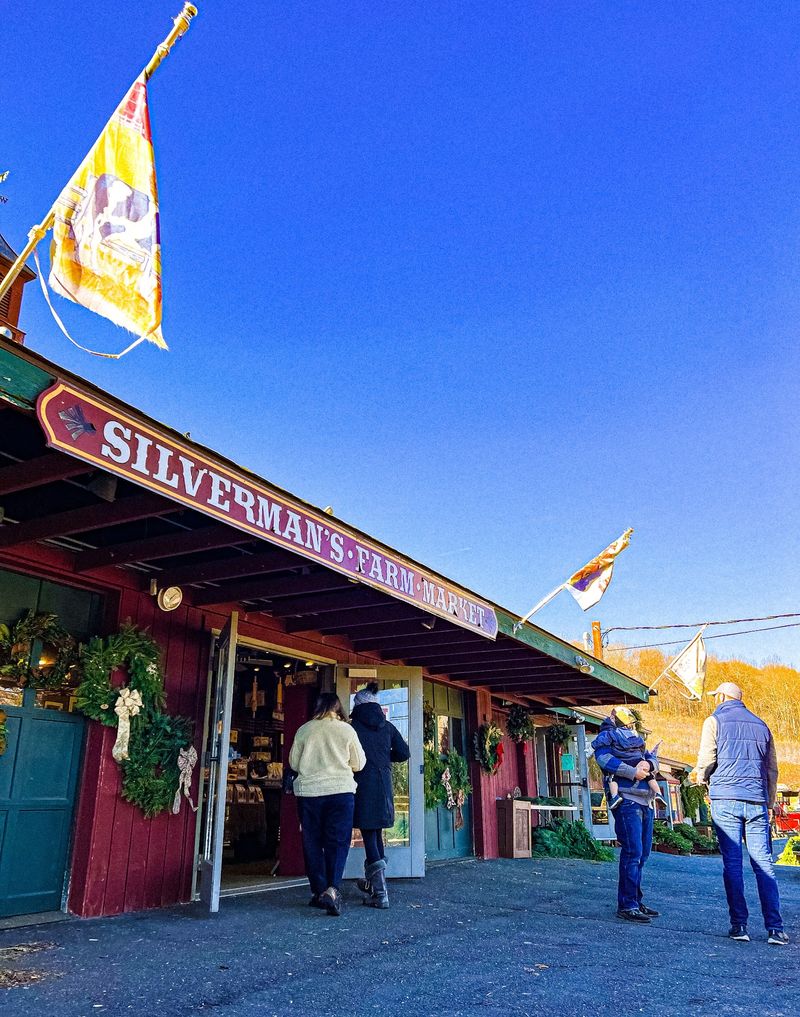 10 Fruit Farms In Connecticut That Belong On Your Summer Bucket List - Decor Hint Silverman's Farm, Easton