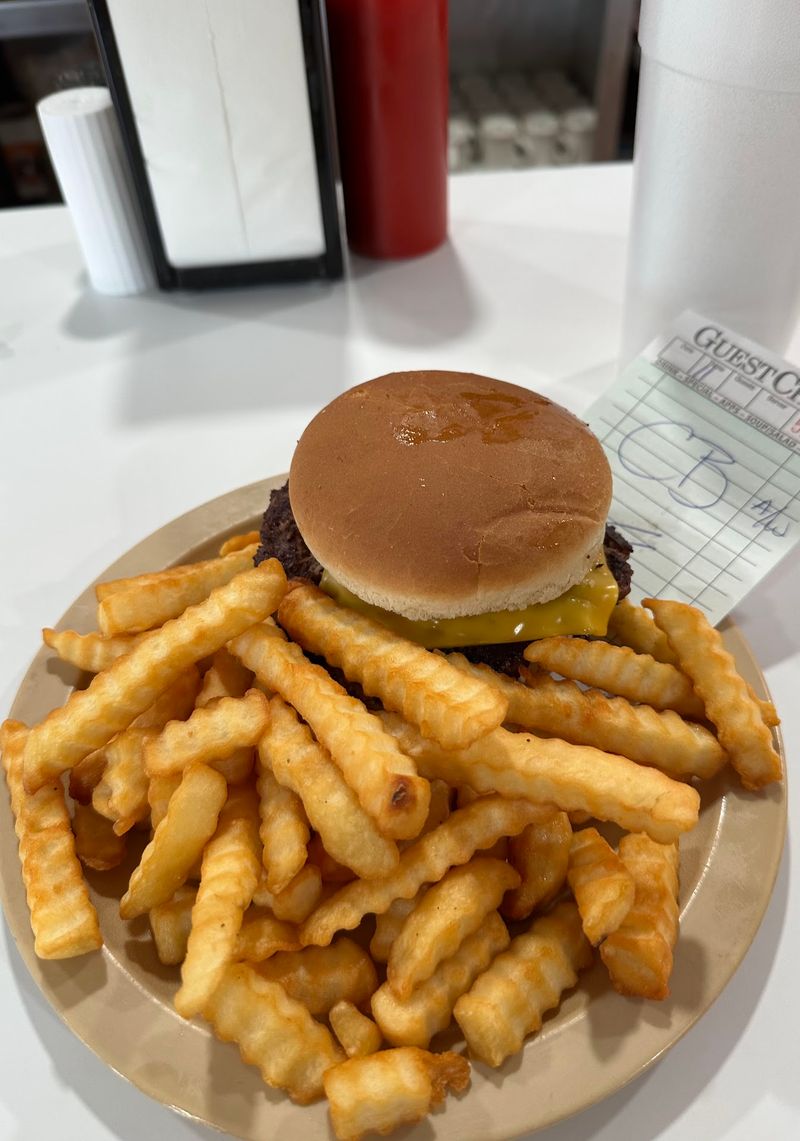These 10 Tennessee Burger Joints May Be Small, But Locals Swear By Them - Decor Hint Johnny's Big Burger, Clarksville