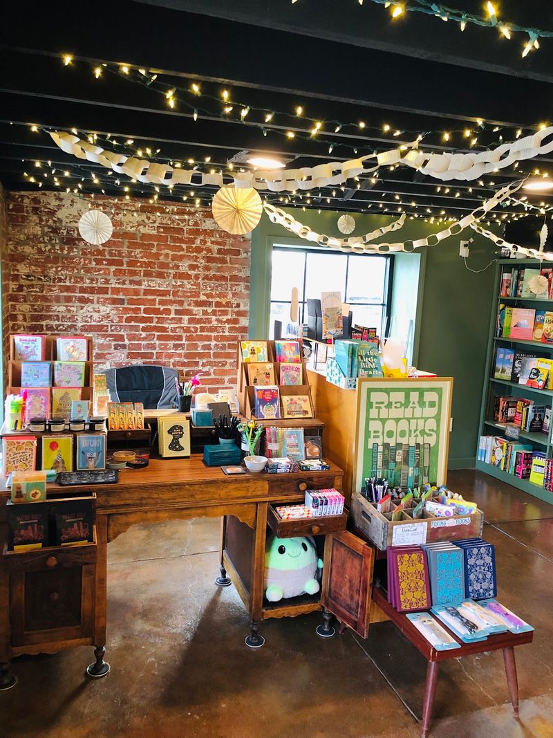 Foxing Bookstore
