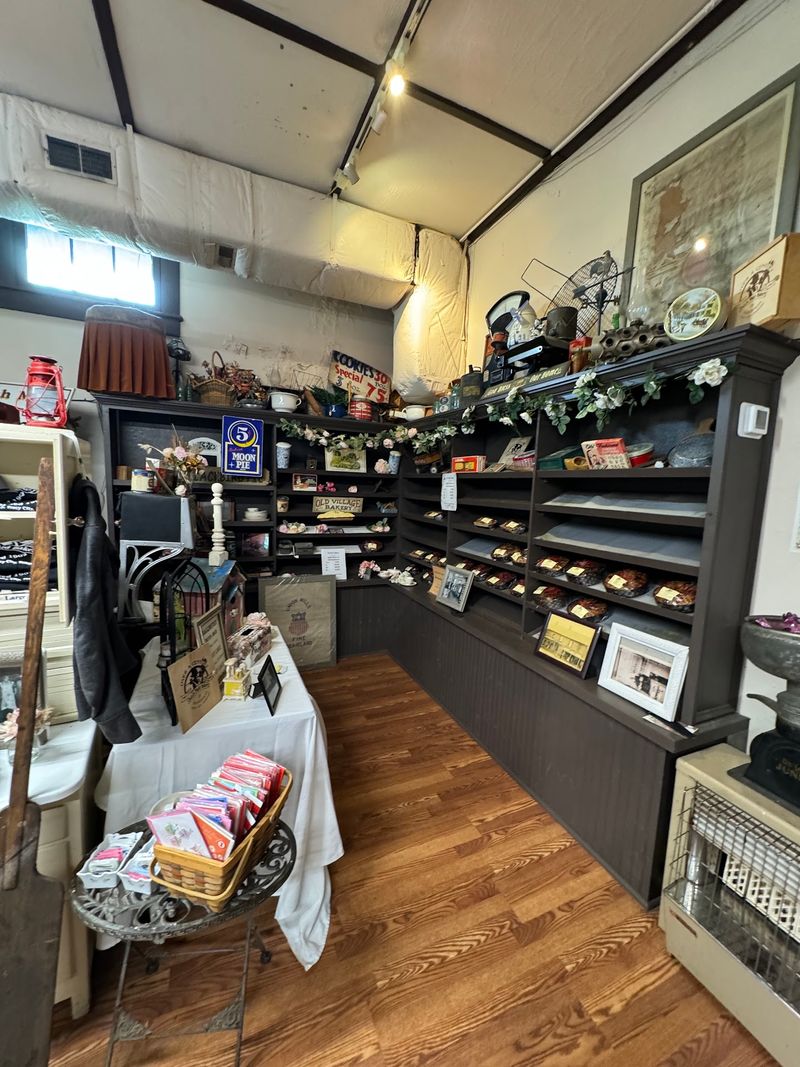 This Historic Tennessee Home Is Now A Charming Bakery - Decor Hint Local Products And Unique Finds
