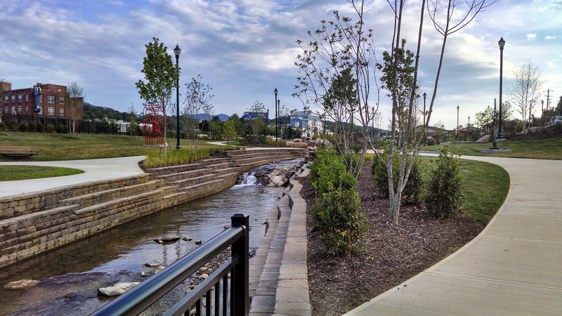 10 Tennessee Destinations Where You Can Have Fun Without Spending A Lot - Decor Hint Founders Park, Johnson City
