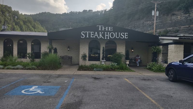 The Steak House, South Williamson