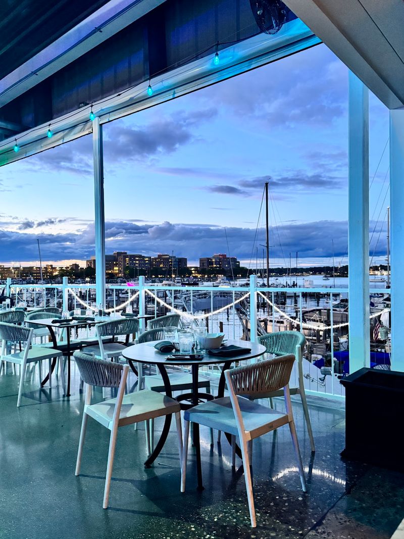 On The Waterfront, New London