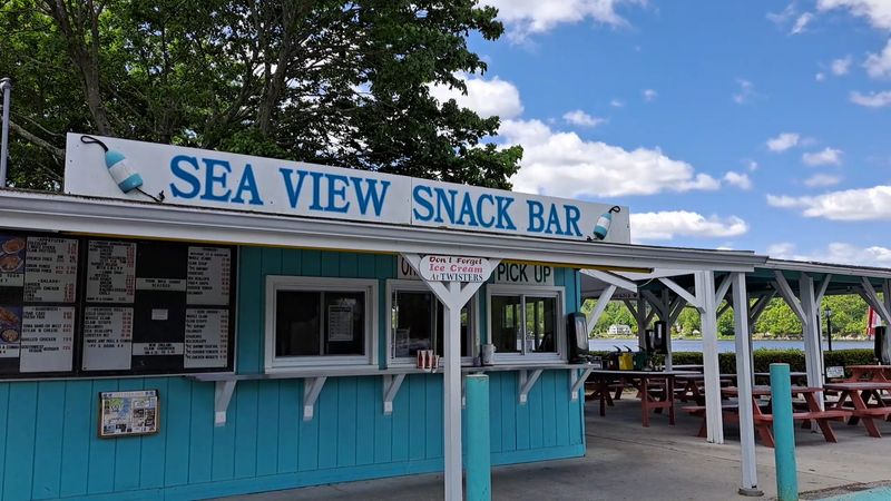 Sea View Snack Bar, Mystic 