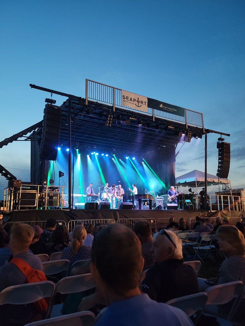 Live Entertainment On Multiple Stages