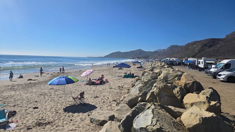 12 Of The Most Gorgeous Beach Spots In California's Santa Barbara For A Late Summer Swim - Decor Hint Carpinteria State Beach