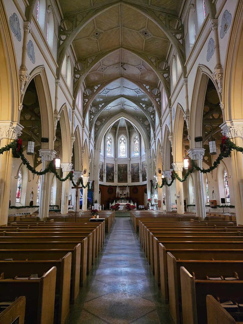 10 Churches In Connecticut With Architecture That Feels Straight Out Of Europe - Decor Hint St. Mary Star Of The Sea Church, New London
