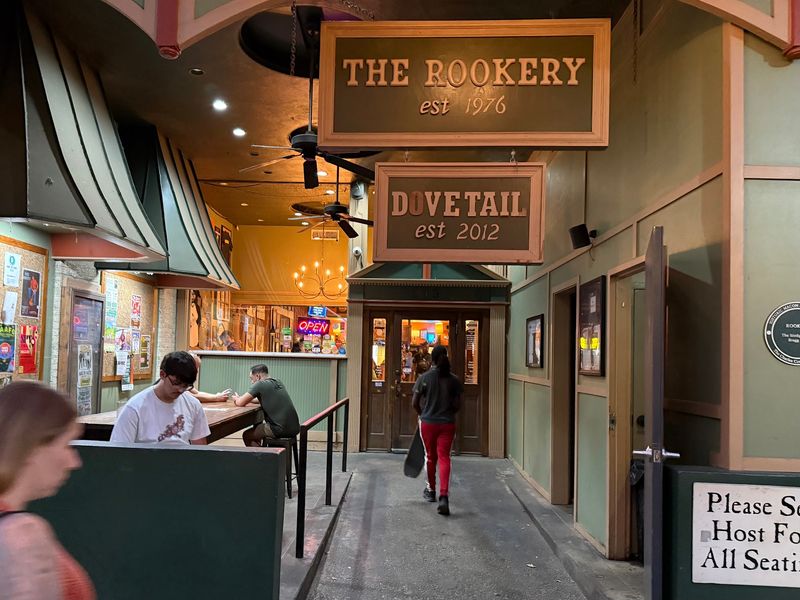 Dovetail, Macon