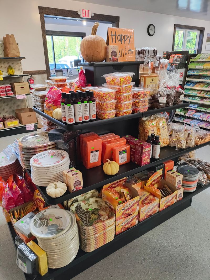 Esh's Grocery And Deli, Gordonville 