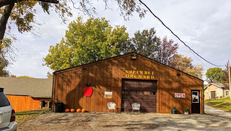 Fort Calhoun, Fifty Years Of Super Bee Orchard Sweetness