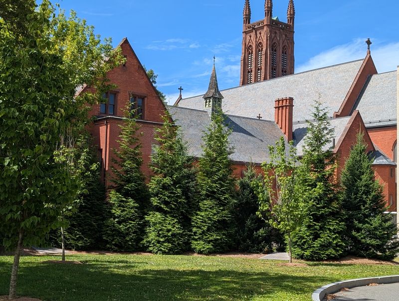 Connecticut Is Home To One Of The Most Striking Gothic Cathedrals In New England - Decor Hint Planning Your Visit On Farmington Avenue