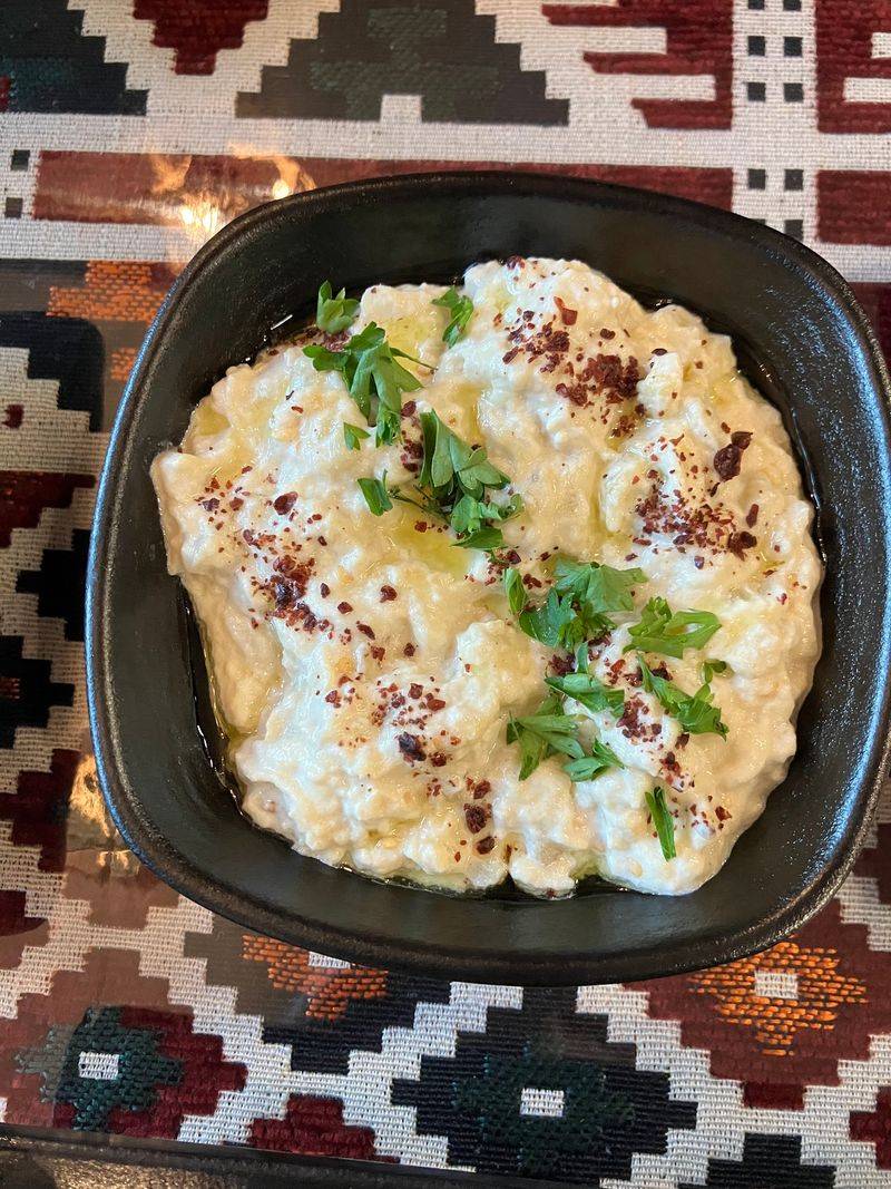 Hummus And Baba Ghanoush Start Things Off Right