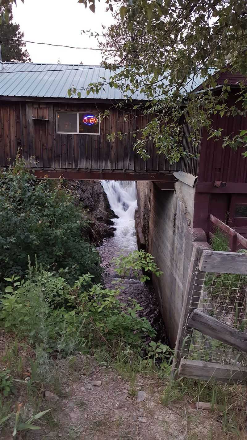 The Falls Inn, Priest River