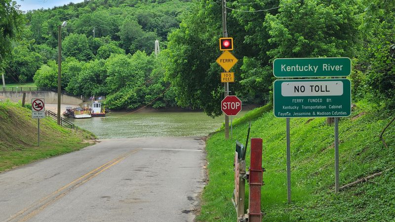 This Free Kentucky Ferry Has Been Crossing The River For More Than 200 Years - Decor Hint The Winding Drive Down To The Landing