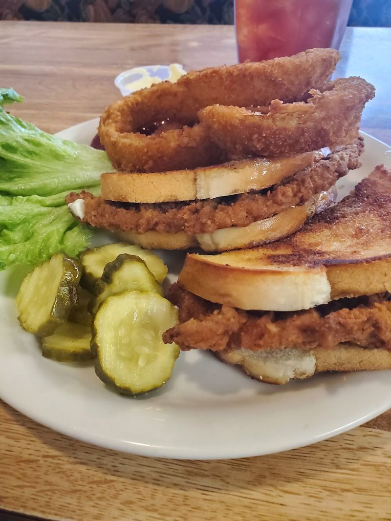 This Old-Fashioned Nebraska Spot Serves Meatloaf Worth Making A Detour For - Decor Hint Hot Sandwiches From Grandma's Recipes