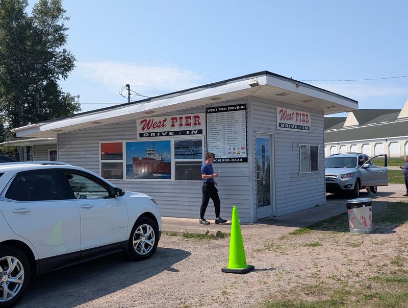 West Pier Drive-In, Sault Ste Marie