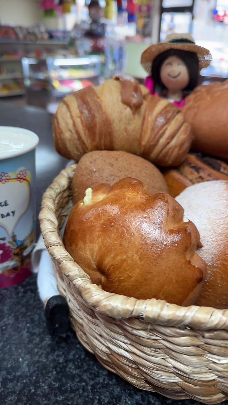 Traditional Ecuadorian Breads Worth The Early Drive