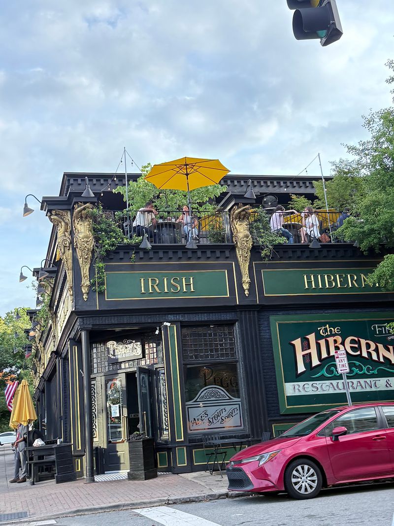 This North Carolina Irish Pub Serves A Shepherd's Pie Locals Keep Coming Back For - Decor Hint See Why This Raleigh Pub Has Built Such A Loyal Following