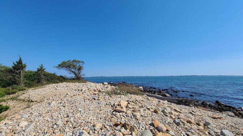 These 8 Connecticut Beaches Where Hidden Coastal Treasures Wash Up On Shore - Decor Hint Bluff Point State Park, Groton