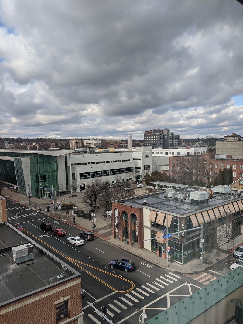 Even Locals Dread The Stressful Traffic In This Connecticut City - Decor Hint Drivers Lost Dozens Of Hours To Traffic