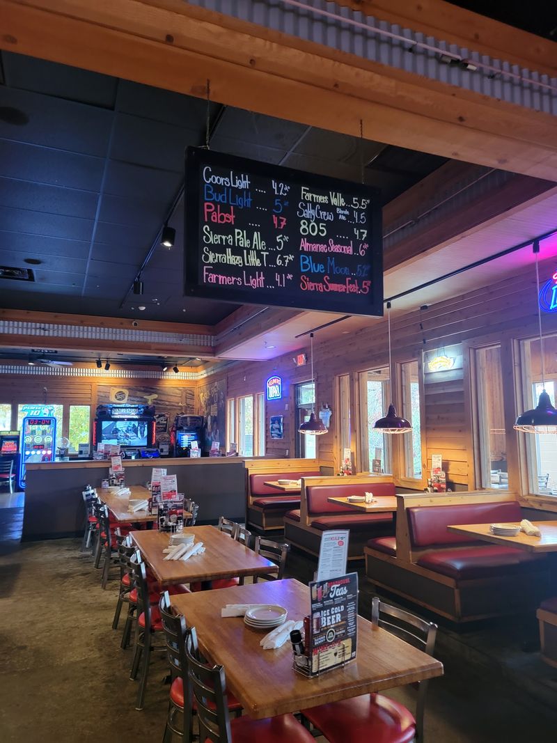 Logan's Roadhouse, Chico