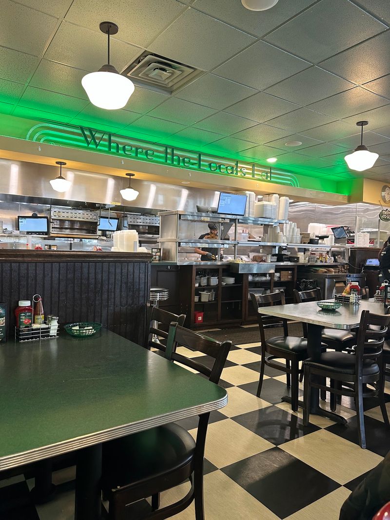 Metro Diner, Newark 