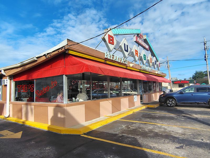 Uptown Location Near Tulane And Loyola