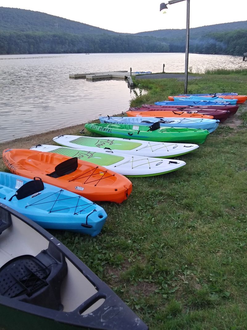10 Quiet Lakes in Pennsylvania That Are Perfect For A Weekend Escape - Decor Hint Locust Lake State Park