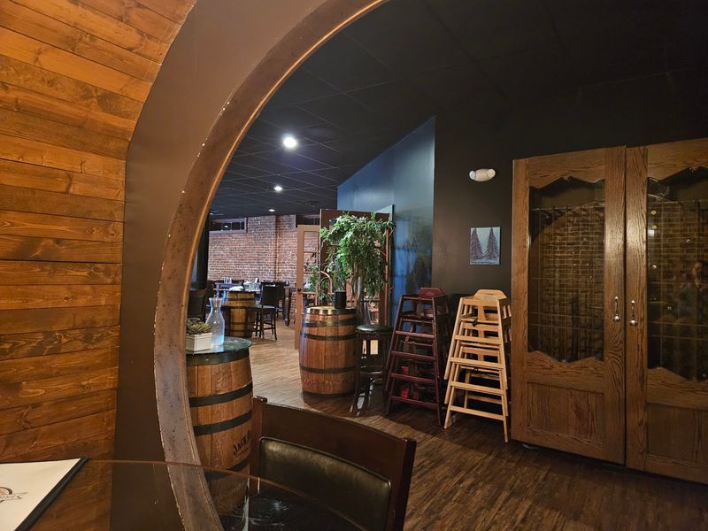 Bricks & Barrels, Charleston