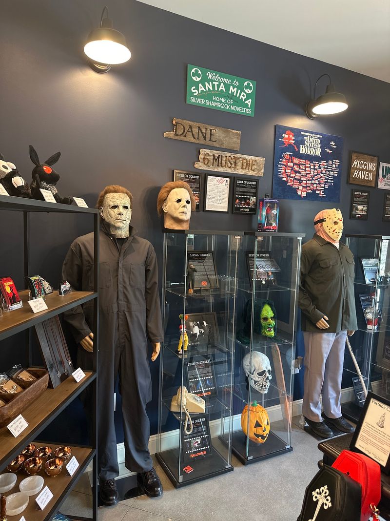 The Eeriest Little Gallery In Kentucky Is Filled With Cryptids And Local Legends - Decor Hint Kentucky Legends You Grew Up Hearing About