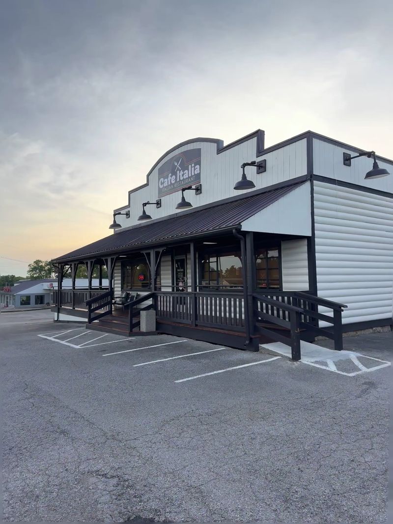 13 Best Italian Restaurants In Kentucky You Cannot Miss In 2026 - Decor Hint Cafe Italia