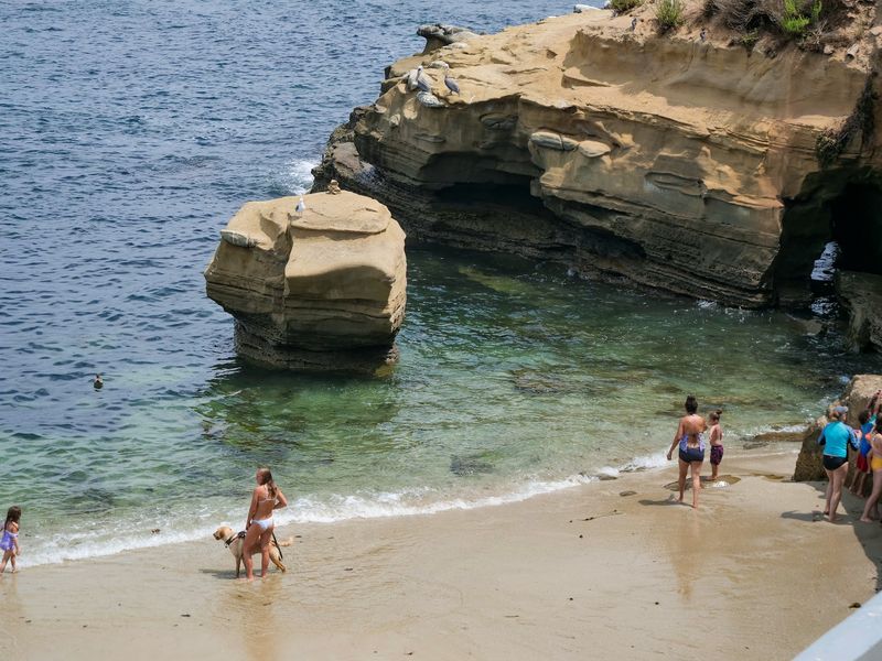 14 Southern California Beach Towns Where Sunshine And Coastal Charm Steal The Show - Decor Hint La Jolla