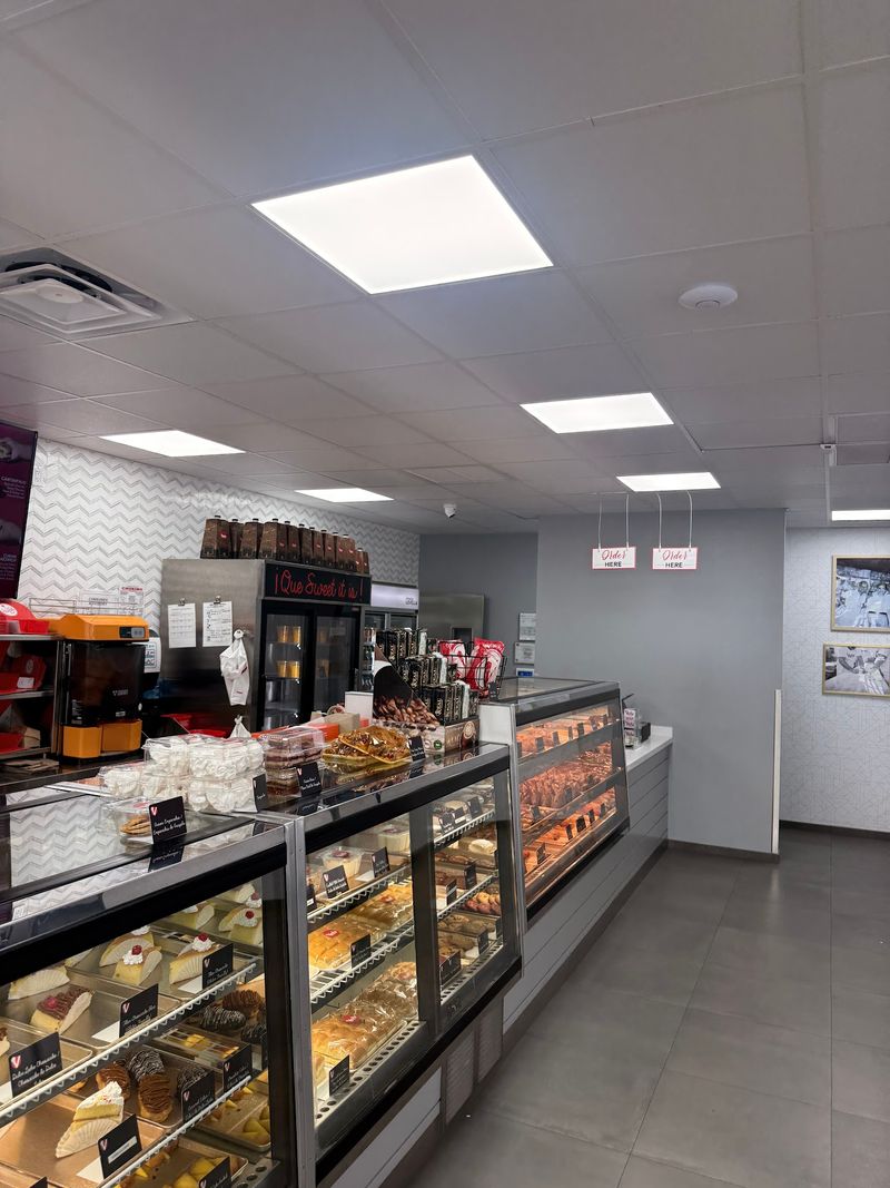 Vicky Bakery Palm Beach Gardens