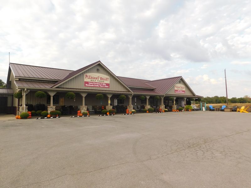 These 9 Kentucky Amish And Mennonite Markets Make Homemade Food Worth The Road Trip - Decor Hint Pleasant Valley Bulk Foods, Princeton