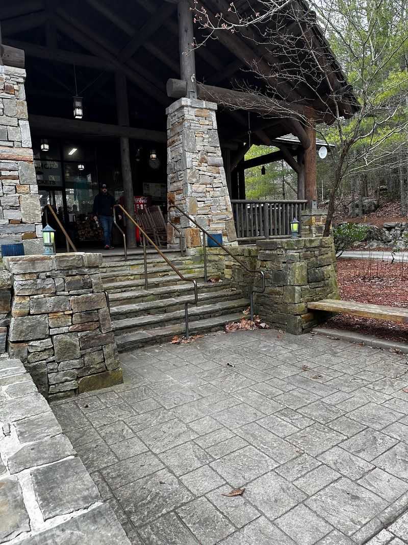 People Live In Alabama For Years And Still Miss These 9 Enchanting Places - Decor Hint Cathedral Caverns State Park, Woodville
