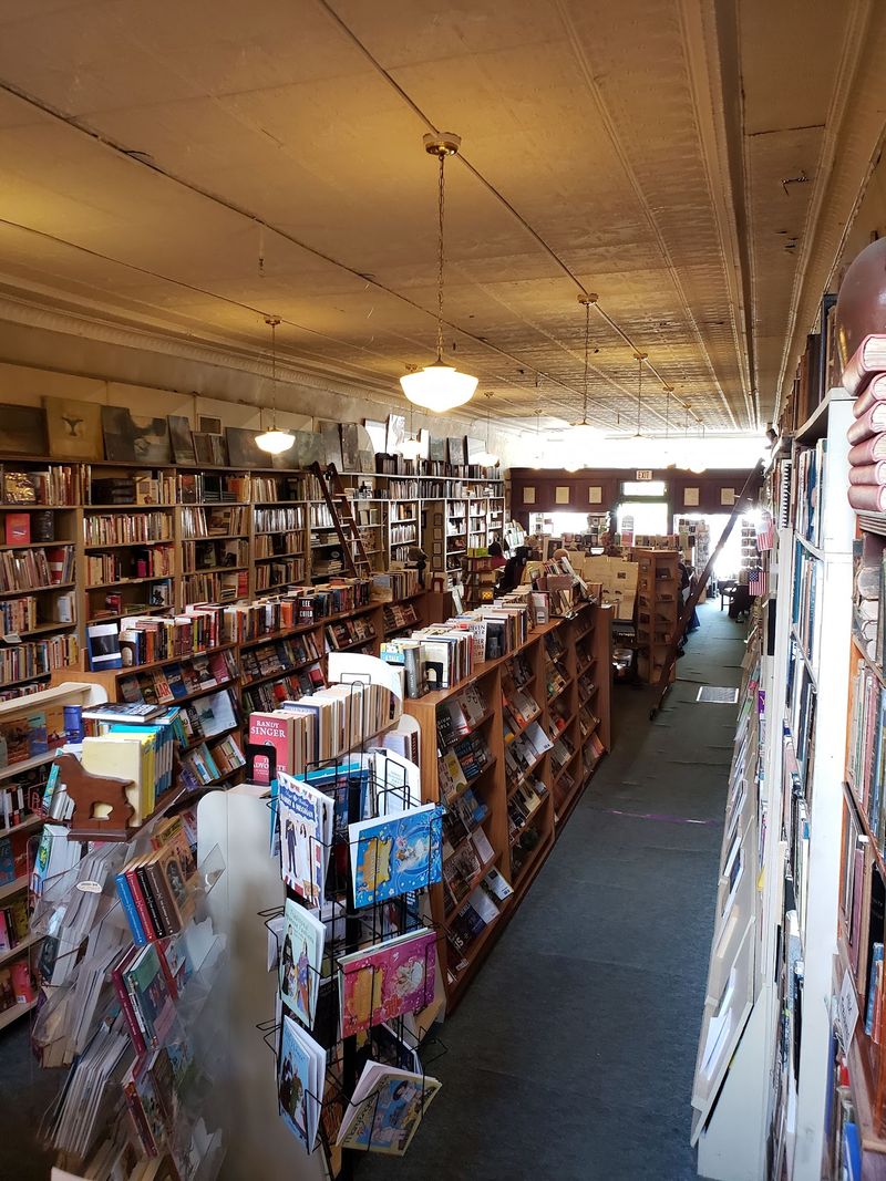 Poor Richard's Books