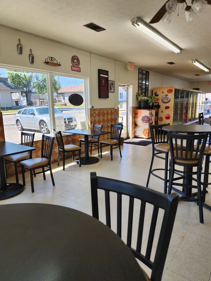 Golden Glaze Bakery