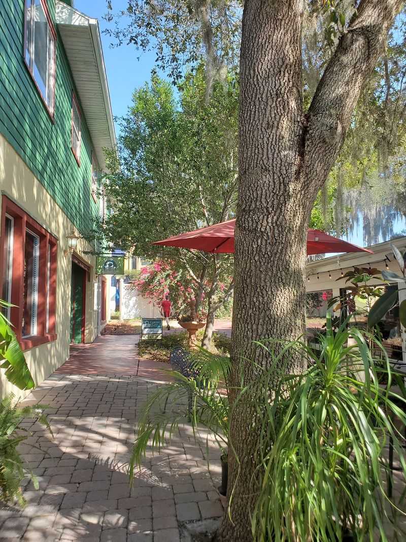 10 Self-Drive Day Trips Around Orlando, Florida Worth Taking - Decor Hint Mount Dora